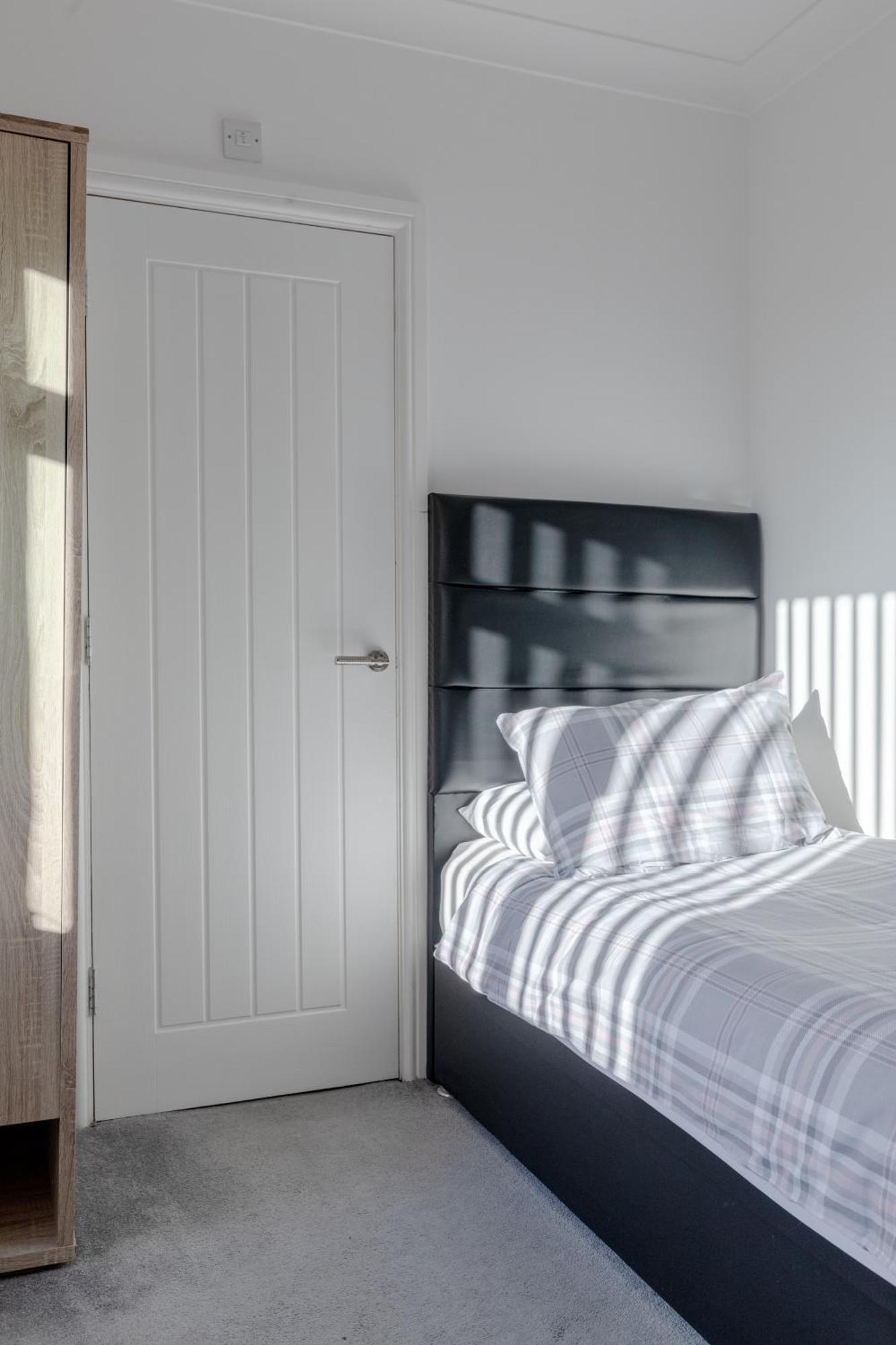 Apple House Wembley Hotel Barnet Luaran gambar